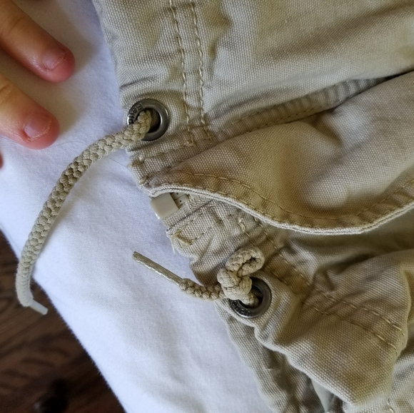 Bench Jacket | Khaki Material - Picture 6 of 12